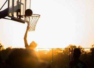 Ο Δήμος Κηφισιάς συγχαίρει τις ομάδες μπάσκετ «Πανερυθραϊκός» και ΑΕΝ Κηφισιάς για την άνοδό τους. basketball