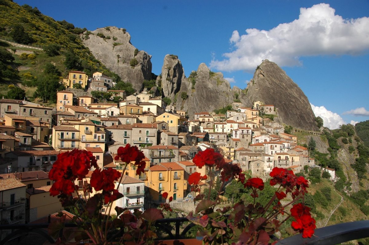 όμορφα ιταλικά χωριά Pietrapertosa