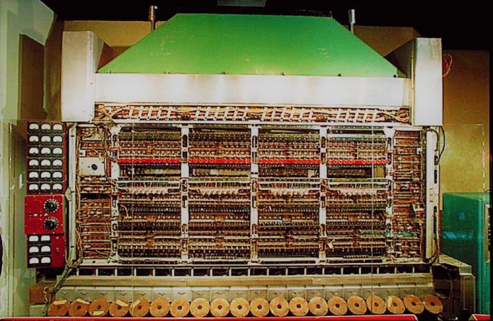 Ο πρώτος υπολογιστής στον κόσμο ζύγιζε 450 κιλά!