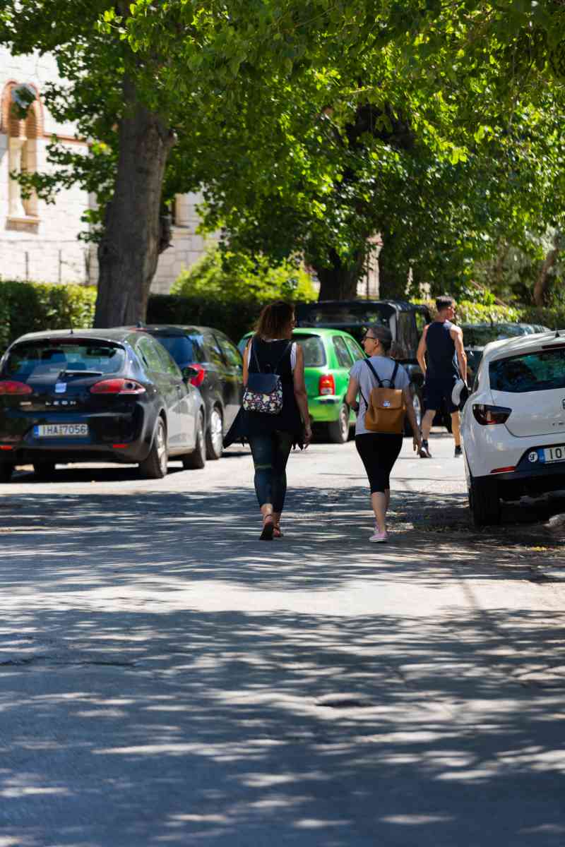 3/7 ΟΙ ΠΟΛΙΤΕΣ ΑΠΟΛΑΥΣΑΝ ΠΟΔΗΛΑΤΑΔΑ ΚΑΙ ΠΕΡΙΠΑΤΟ ΣΤΗ ΝΕΑ ΕΡΥΘΡΑΙΑ