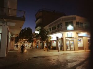 Η τελευταία νύχτα του χρόνου που πέρασε, στους δρόμους της πόλης μας….στο Μαρούσι!