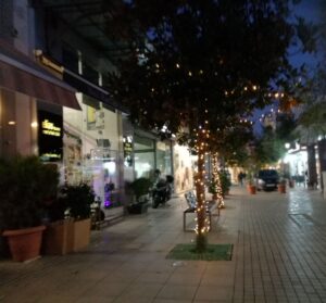 Η τελευταία νύχτα του χρόνου που πέρασε, στους δρόμους της πόλης μας….στο Μαρούσι!