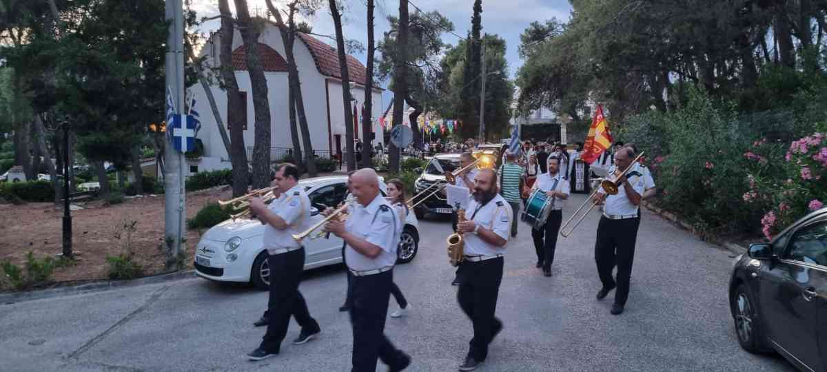 Η ΓΙΟΡΤΗ ΤΟΥ ΑΓΙΟΥ ΠΝΕΥΜΑΤΟΣ ΣΤΟΝ ΔΗΜΟ ΚΗΦΙΣΙΑΣ