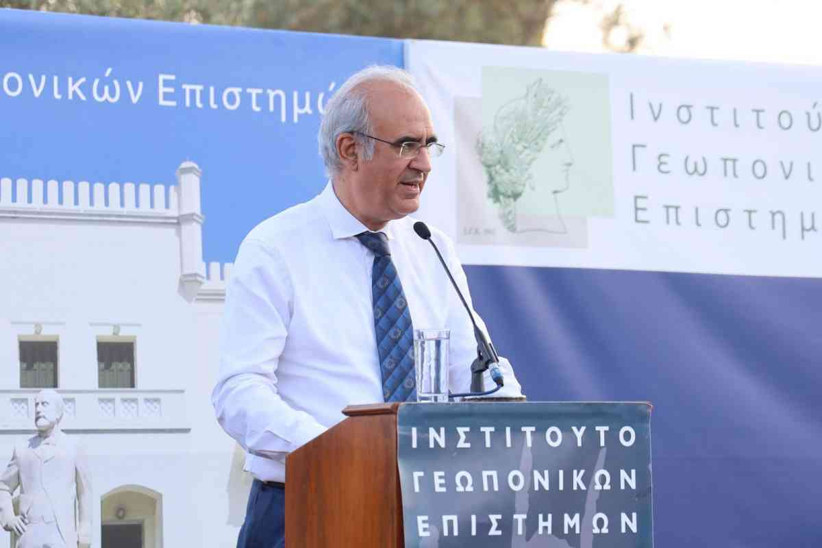 Ο ΔΗΜΑΡΧΟΣ ΚΗΦΙΣΙΑΣ ΓΙΩΡΓΟΣ ΘΩΜΑΚΟΣ ΣΤΗΝ ΕΚΔΗΛΩΣΗ ΤΟΥ ΙΓΕ