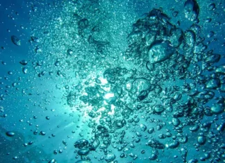 Νέα έρευνα: Παραγωγή υδρογόνου από θαλασσινό νερό χωρίς φιλτράρισμα!