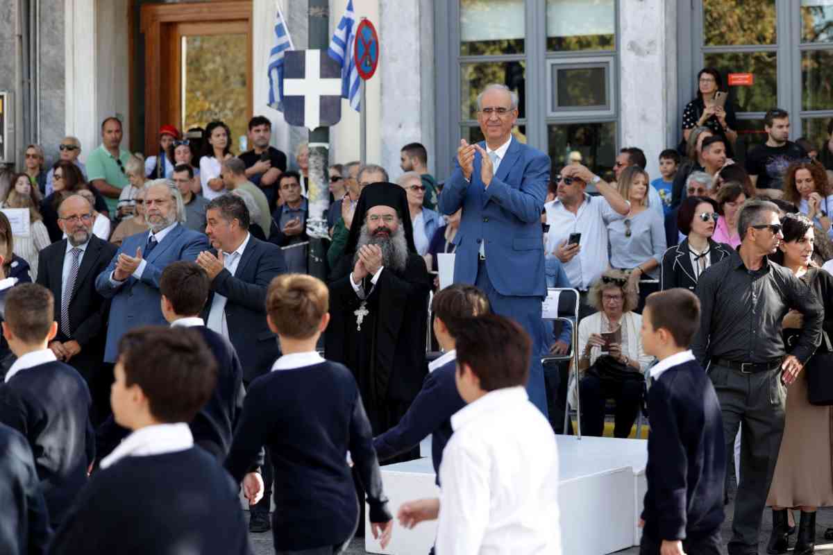 ΜΕ ΛΑΜΠΡΟΤΗΤΑ Η ΠΑΡΕΛΑΣΗ ΤΗΣ 28ης ΟΚΤΩΒΡΙΟΥ ΣΤΟΝ ΔΗΜΟ ΚΗΦΙΣΙΑΣ