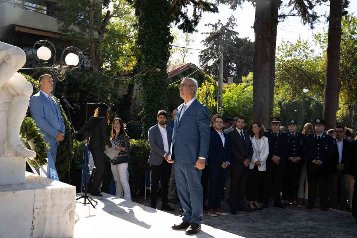 ΜΕ ΛΑΜΠΡΟΤΗΤΑ Η ΠΑΡΕΛΑΣΗ ΤΗΣ 28ης ΟΚΤΩΒΡΙΟΥ ΣΤΟΝ ΔΗΜΟ ΚΗΦΙΣΙΑΣ