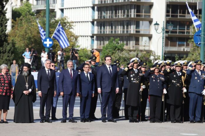 Τιμητικές εκδηλώσεις για την επέτειο της 28ης Οκτωβρίου 1940 από την Περιφέρεια Αττικής. Στη δοξολογία και στη σχολική παρέλαση ο Περιφερειάρχης