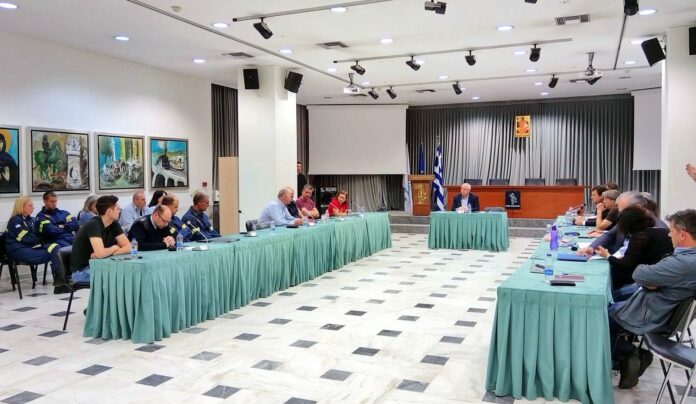 Συνεδρίαση του Τοπικού Συντονιστικού Οργάνου Πολιτικής Προστασίας υπό τον Δήμαρχο Αμαρουσίου Θ. Αμπατζόγλου ενόψει της αντιπυρικής περιόδου 2024