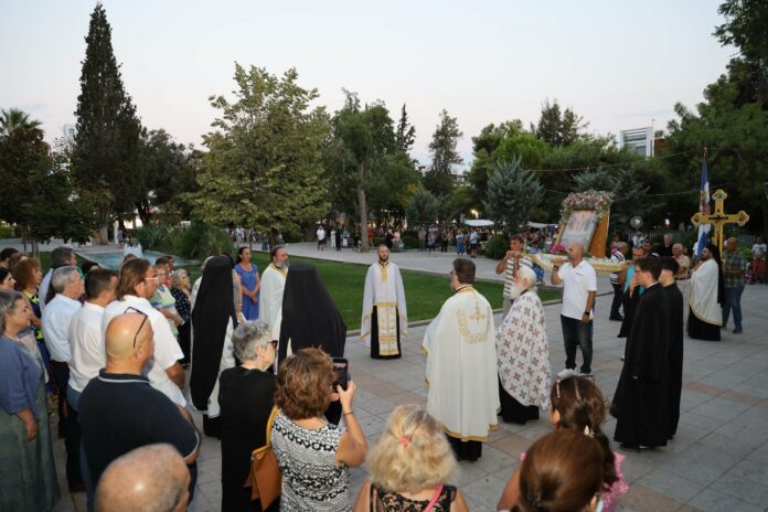 Τη Μεταμόρφωση του Σωτήρος γιόρτασε με λαμπρότητα το Μαρούσι στο ομώνυμο παρεκκλήσι στην πλατεία Αγίας Λαύρας