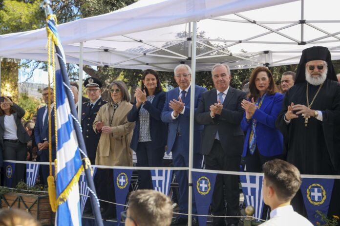 Το Μαρούσι σημαιοστολισμένο τίμησε με ιδιαίτερη λαμπρότητα τους ήρωες του Έπους του ’40 στην Εθνική Επέτειο της 28ης Οκτωβρίου