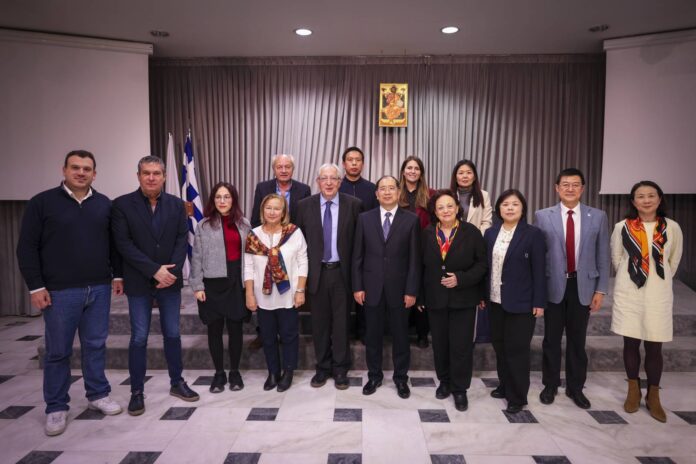 Ο Δήμαρχος Αμαρουσίου Θεόδωρος Αμπατζόγλου υποδέχτηκε την Κινεζική αντιπροσωπεία της εκπαιδευτικής και πανεπιστημιακής κοινότητας της πόλης Γουχάν της Λαϊκής Δημοκρατίας της Κίνας